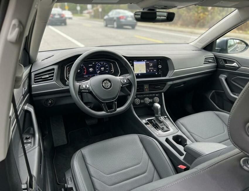 Аренда Volkswagen Jetta